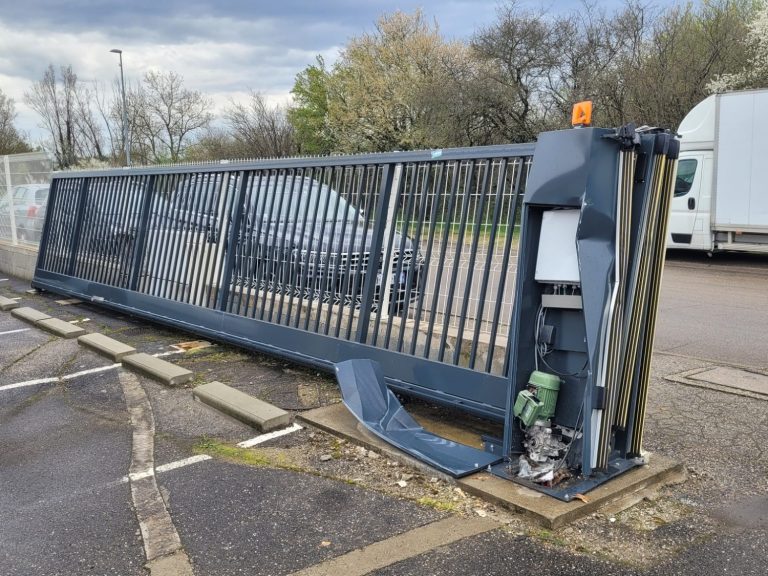 remplacement portail accidenté à Lyon